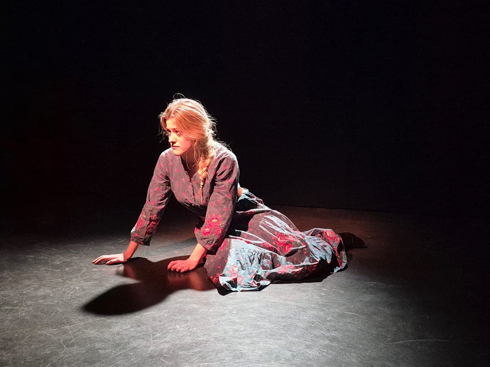 Cygne — Constance dans le rôle de Kyliky